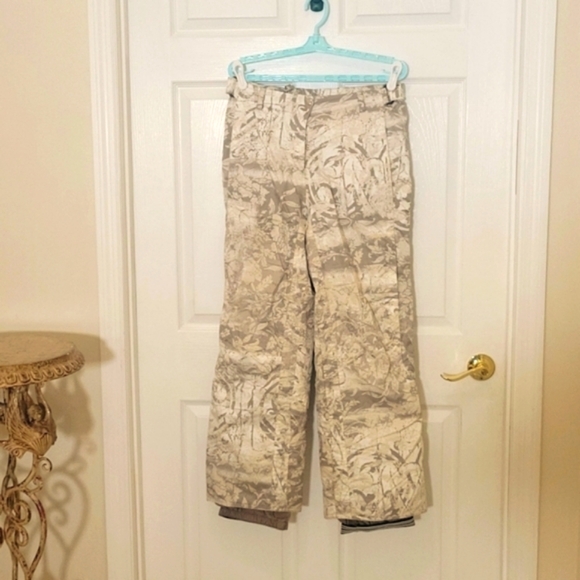 OberMeyer Ming ski and snowboarding jacket size 12 with pants size 8 - Picture 7 of 8